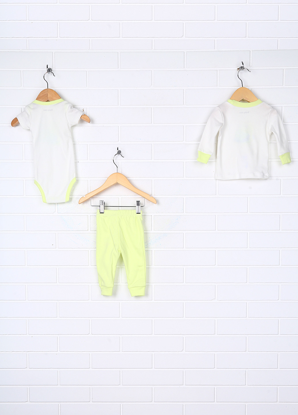 Салатовий демісезонний комплект (лонгслів, боді, брюки) Baby Art