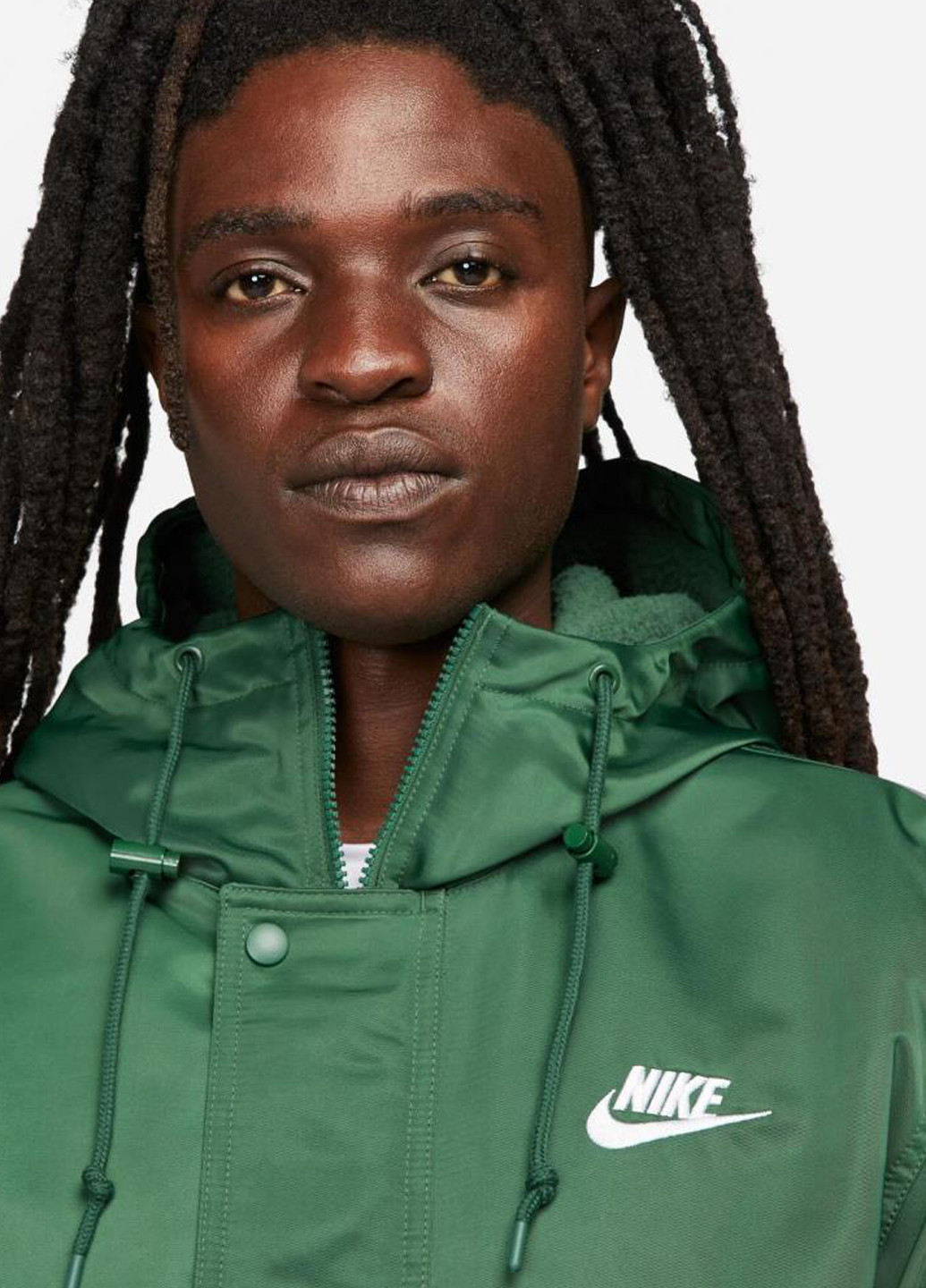 Зелена демісезонна куртка fb7320-323 Nike Club Stadium Parka