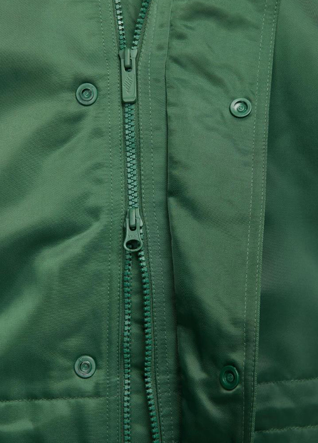 Зелена демісезонна куртка fb7320-323 Nike Club Stadium Parka