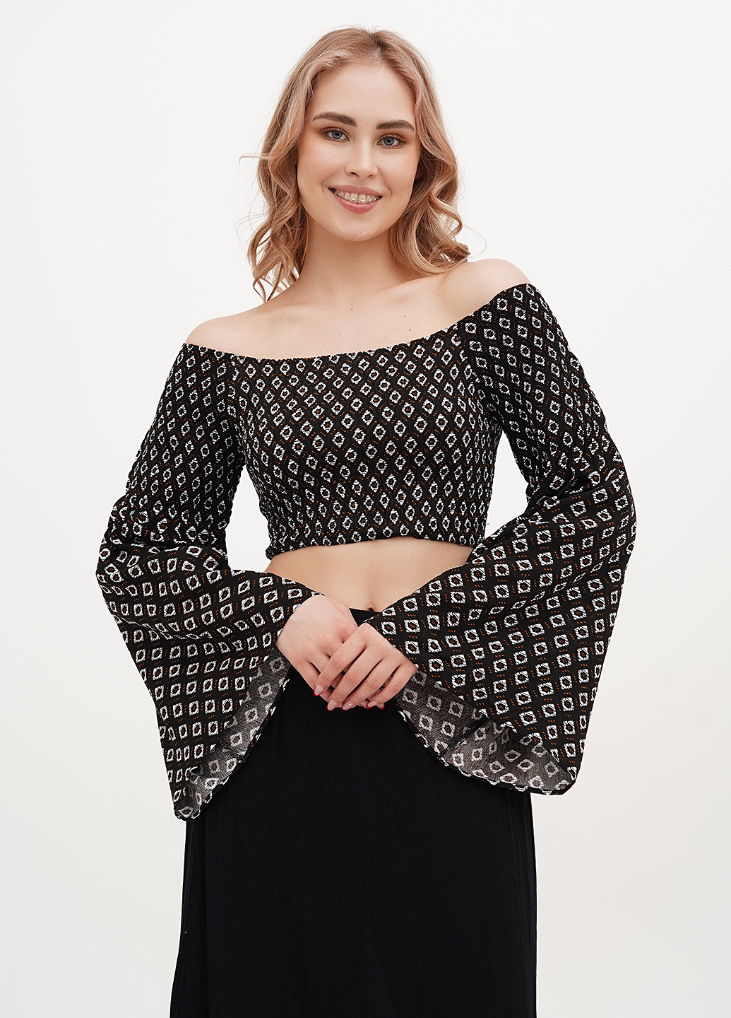 Чёрная блуза на запах Imperial