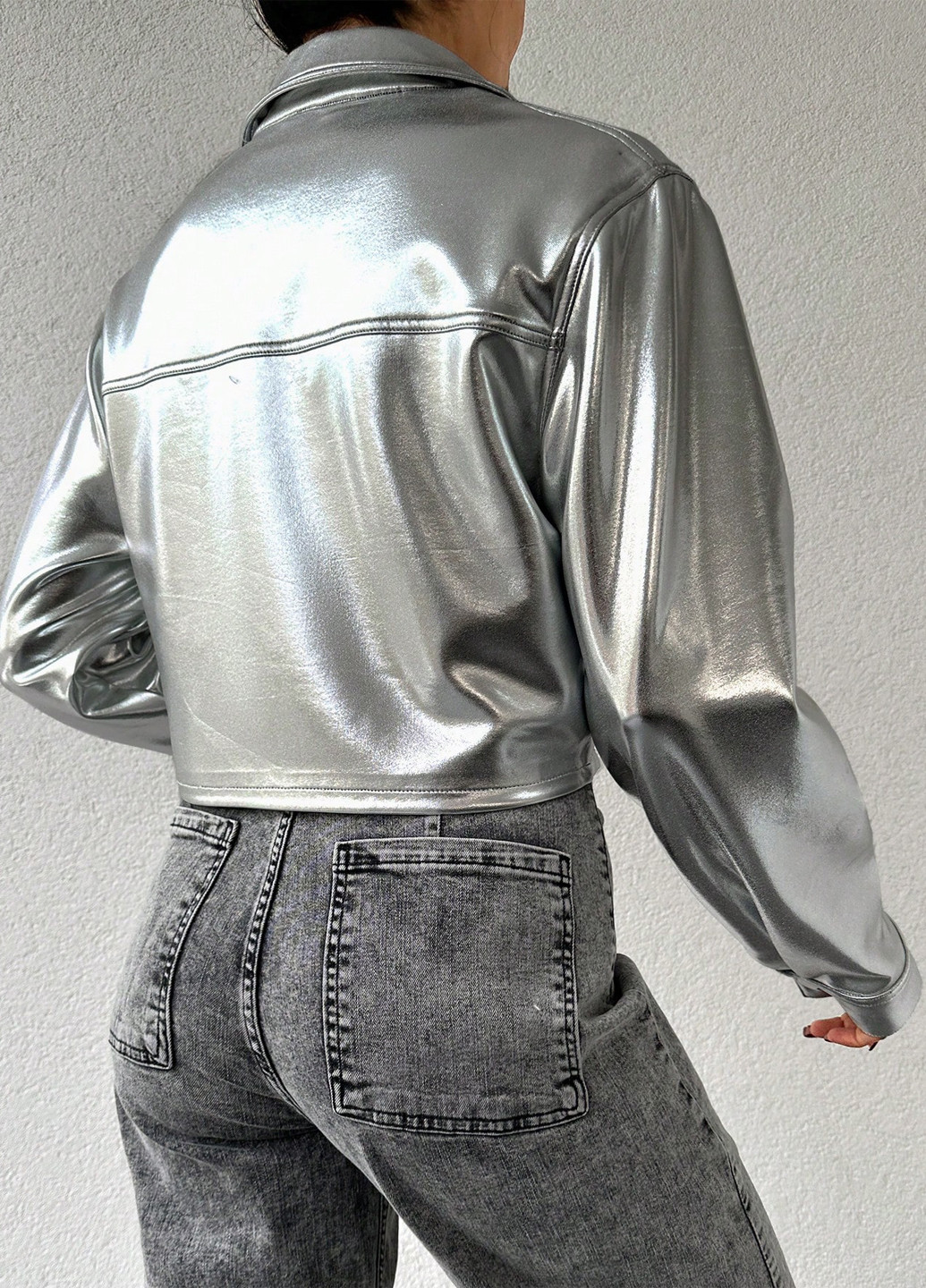 Серебряная демисезонная куртка косуха SHEIN