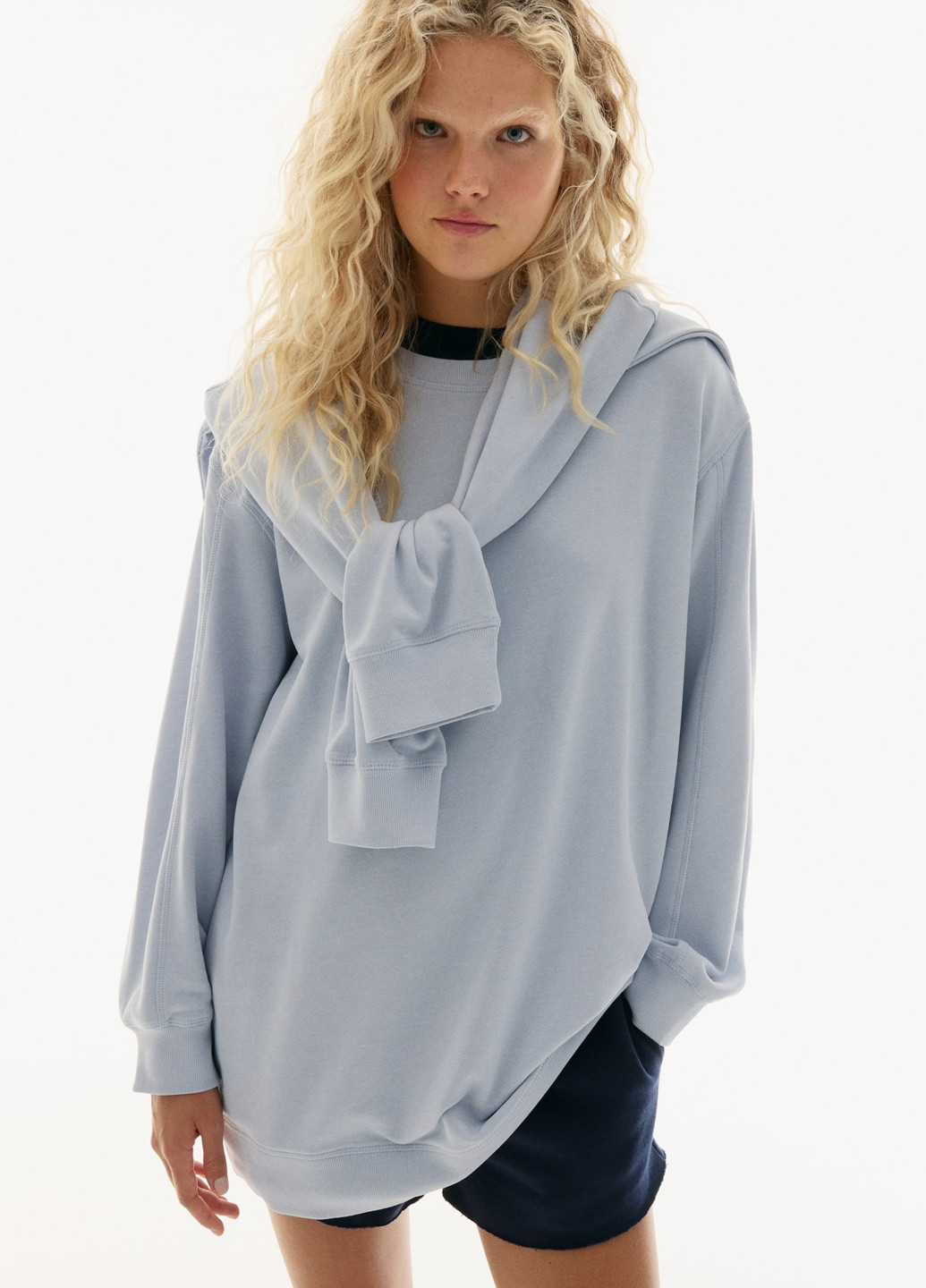 Серо-голубое спортивное, кэжуал платье платье-свитшот H&M однотонное