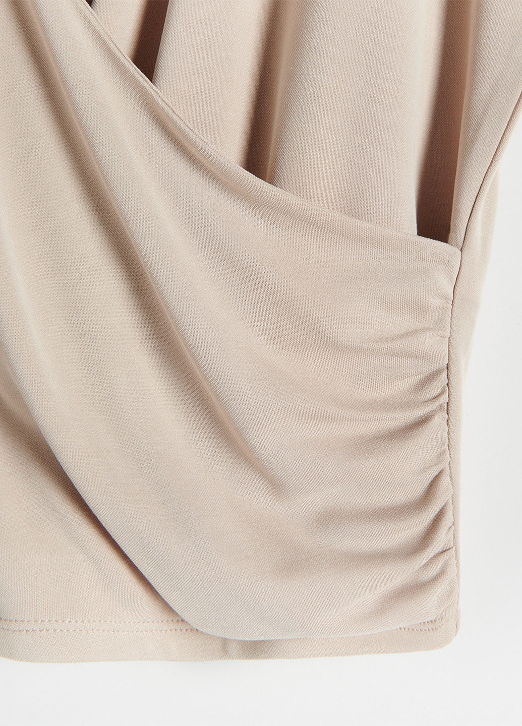 Пудровая блуза на запах Reserved