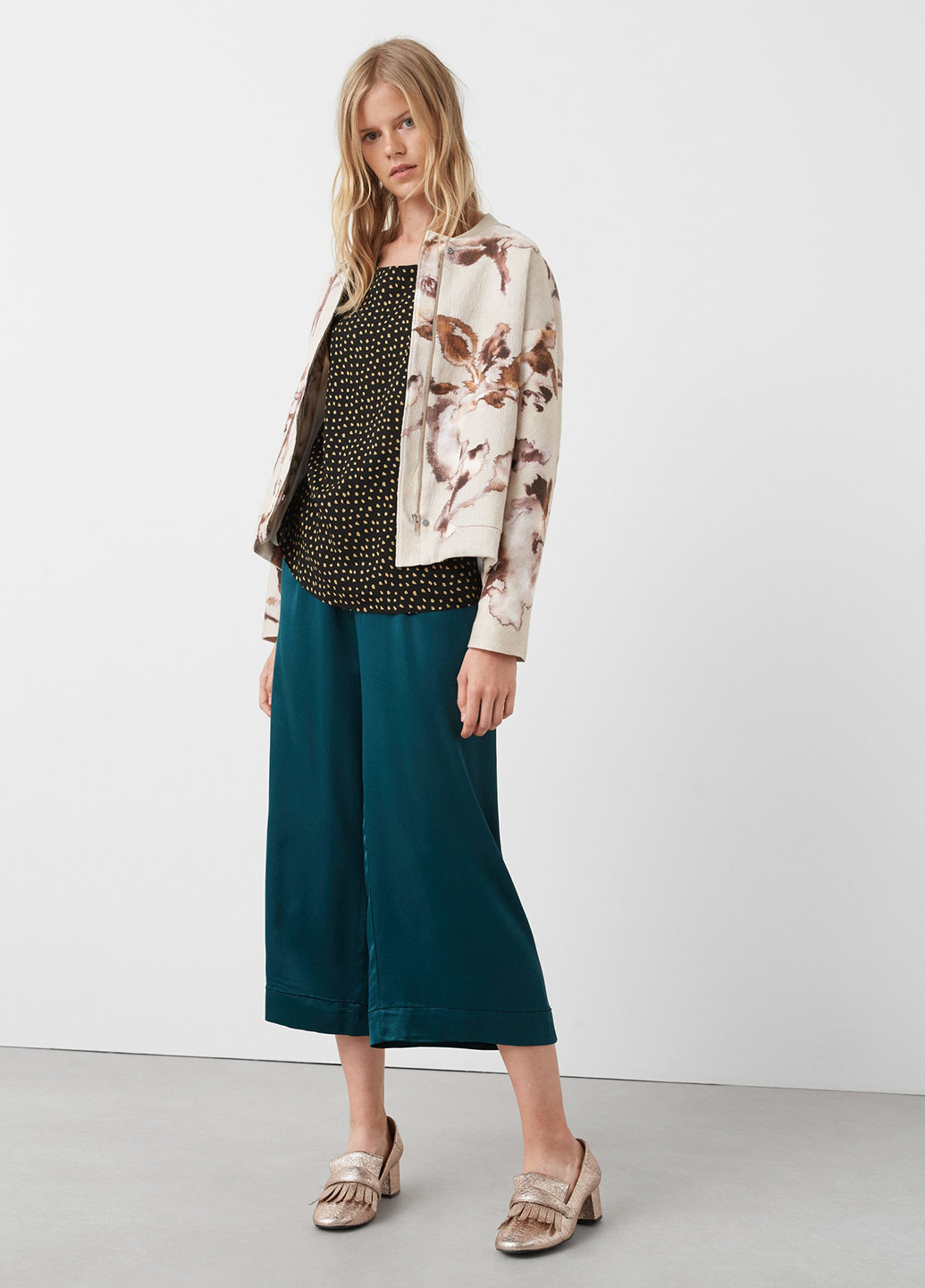 Чёрная блуза Mango