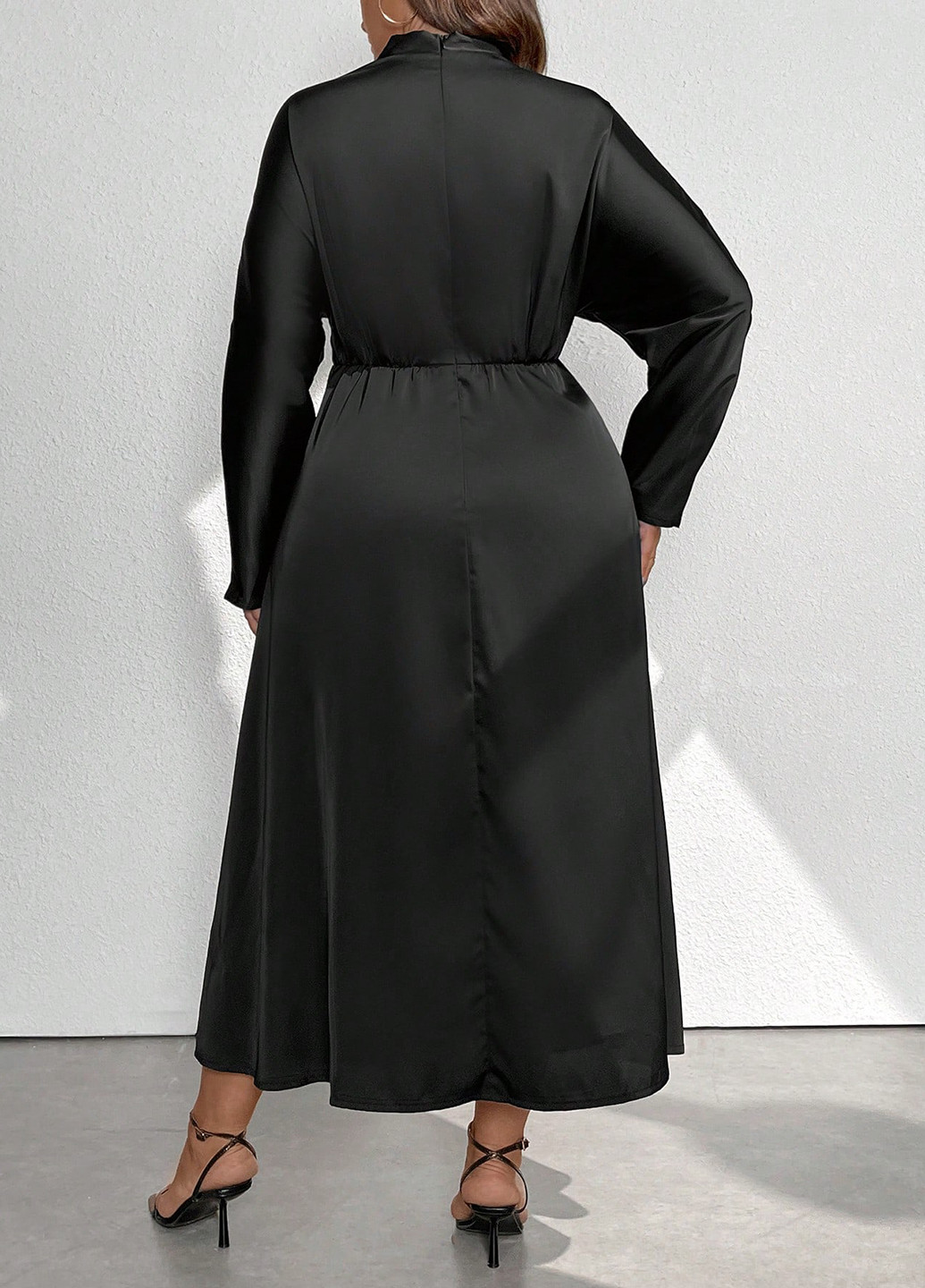 Чорна кежуал сукня кльош SHEIN однотонна