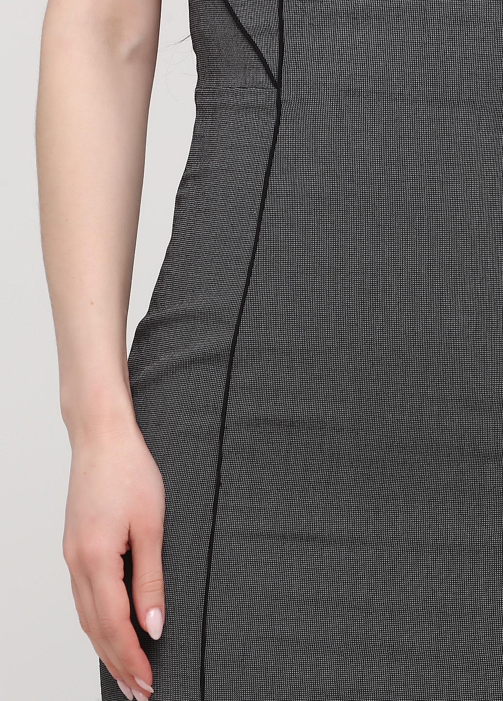 Чорна кежуал сукня, сукня футляр H&M з геометричним візерунком