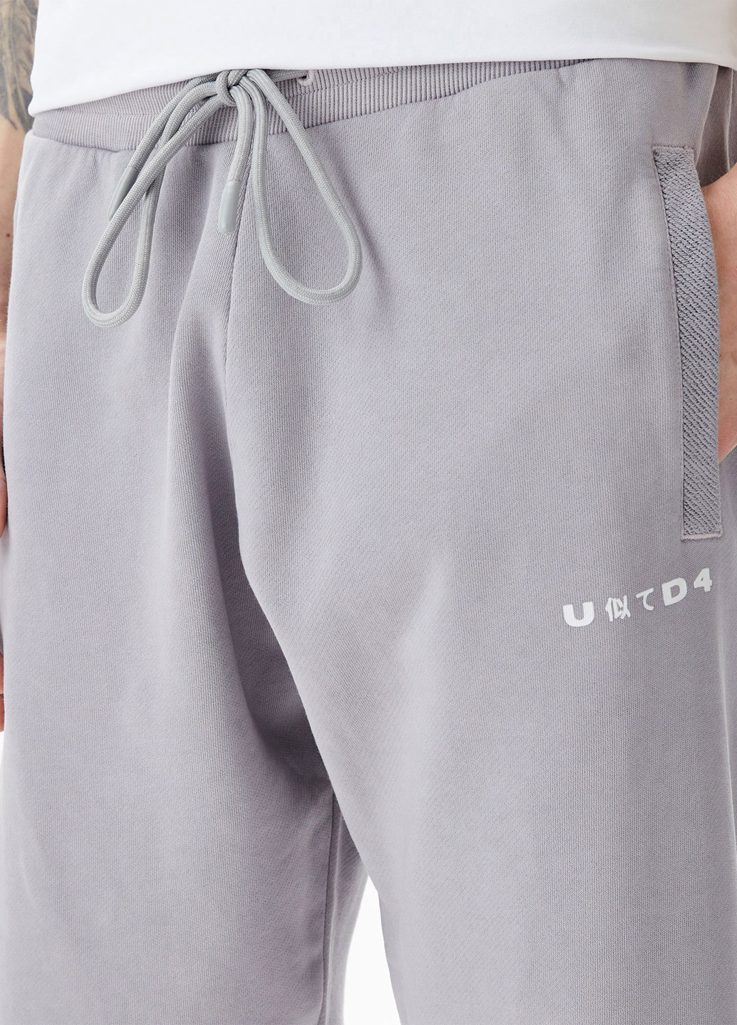 Серые спортивные демисезонные джоггеры брюки UNITED4