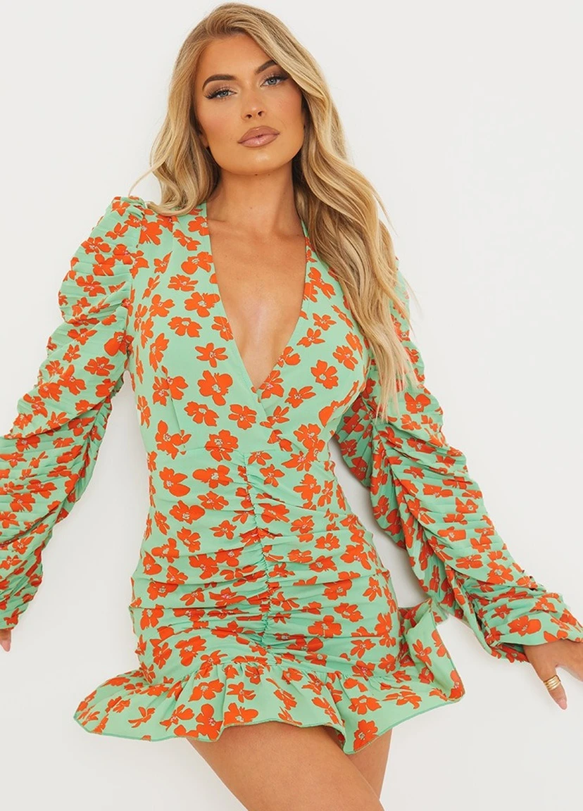 Зеленое кэжуал платье PrettyLittleThing с цветочным принтом