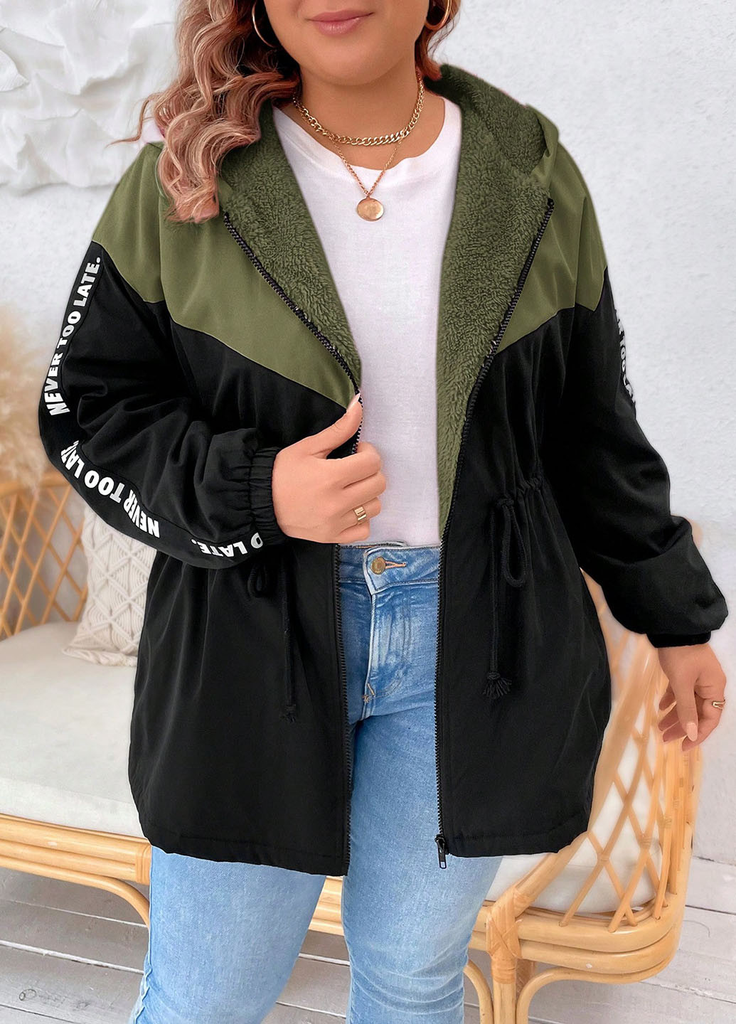 Чорна демісезонна куртка SHEIN