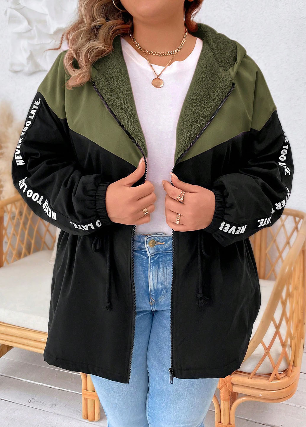 Чорна демісезонна куртка SHEIN