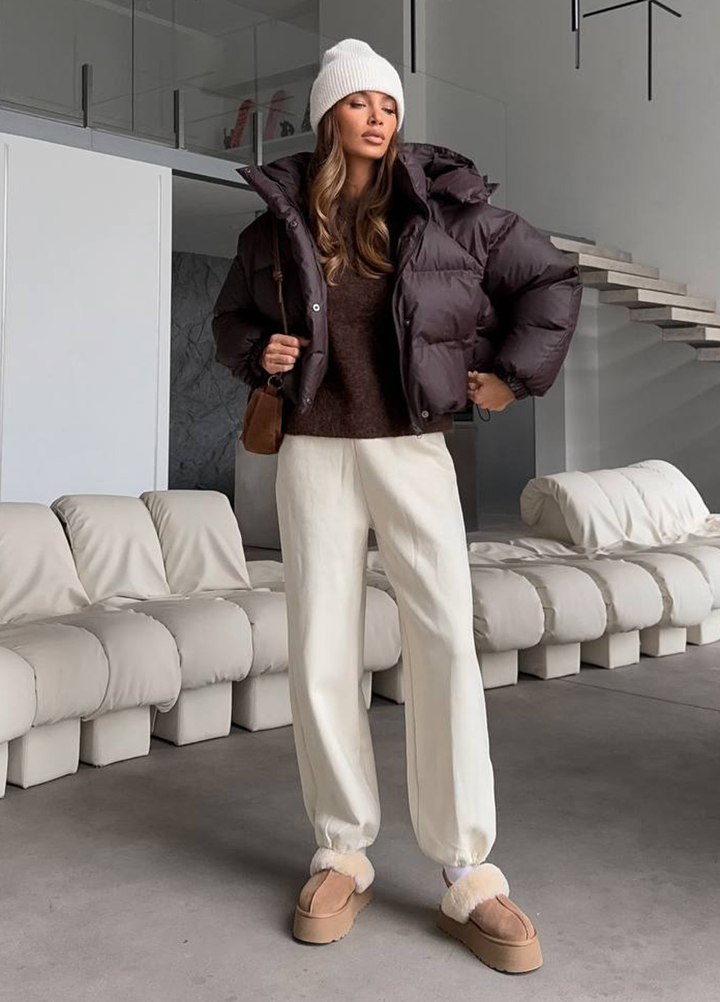 Темно-коричнева зимня куртка No Brand