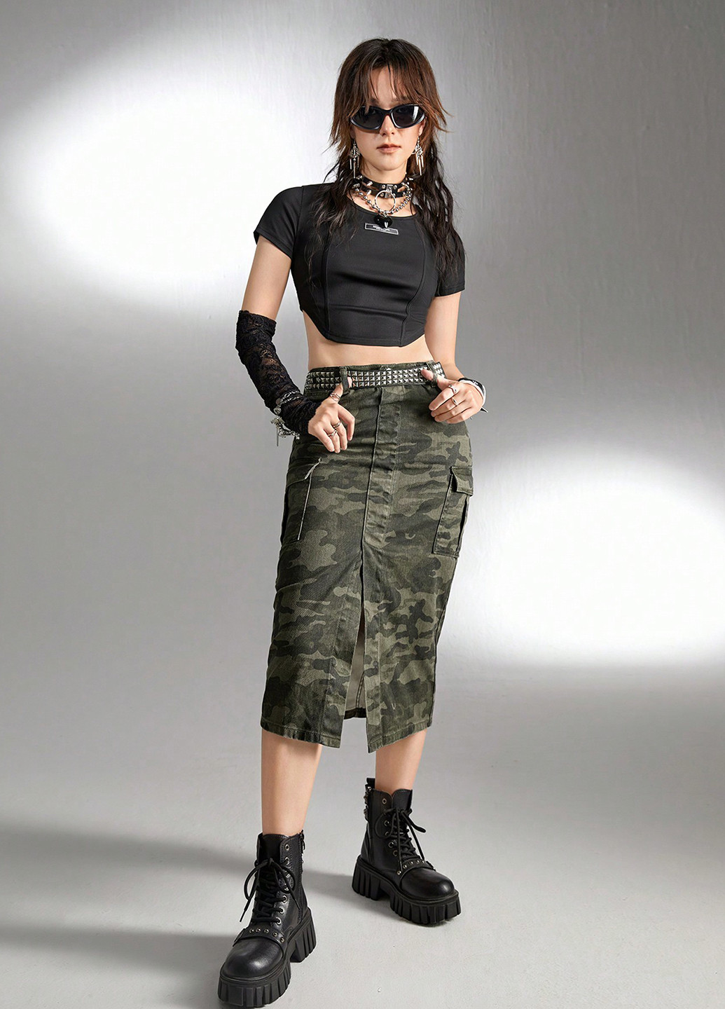 Оливковая (хаки) джинсовая камуфляжная юбка SHEIN карго