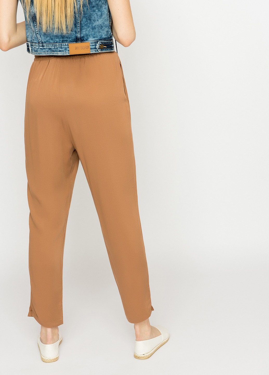 Светло-коричневые кэжуал демисезонные прямые брюки befree
