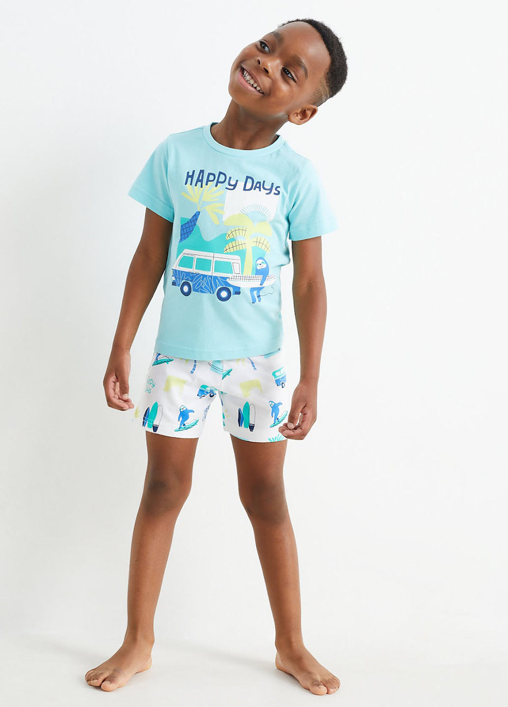 Комбінований демісезонний комплект (2 футболки, 2 шортів) C&A