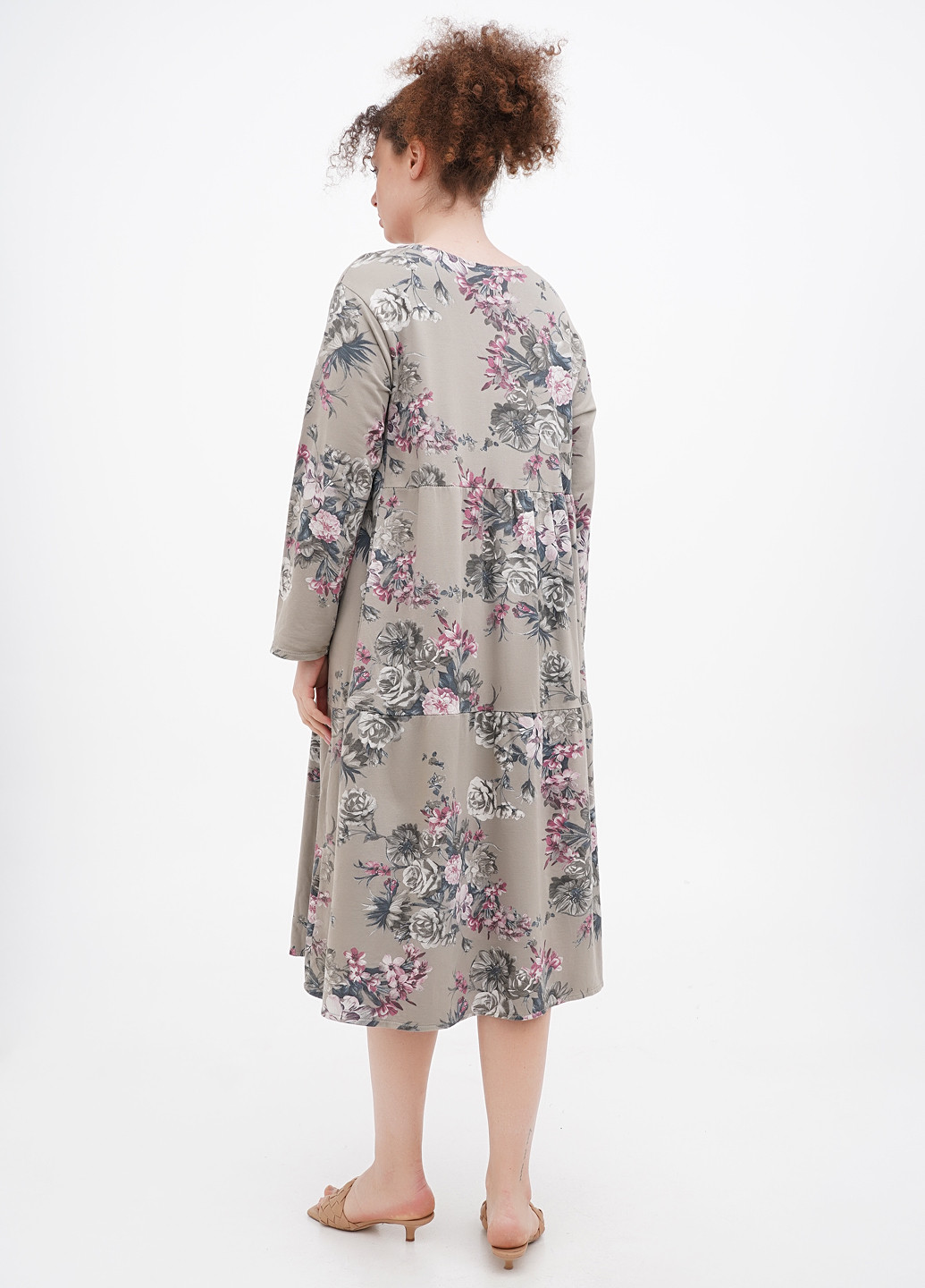 Песочное кэжуал платье Made in Italy с цветочным принтом