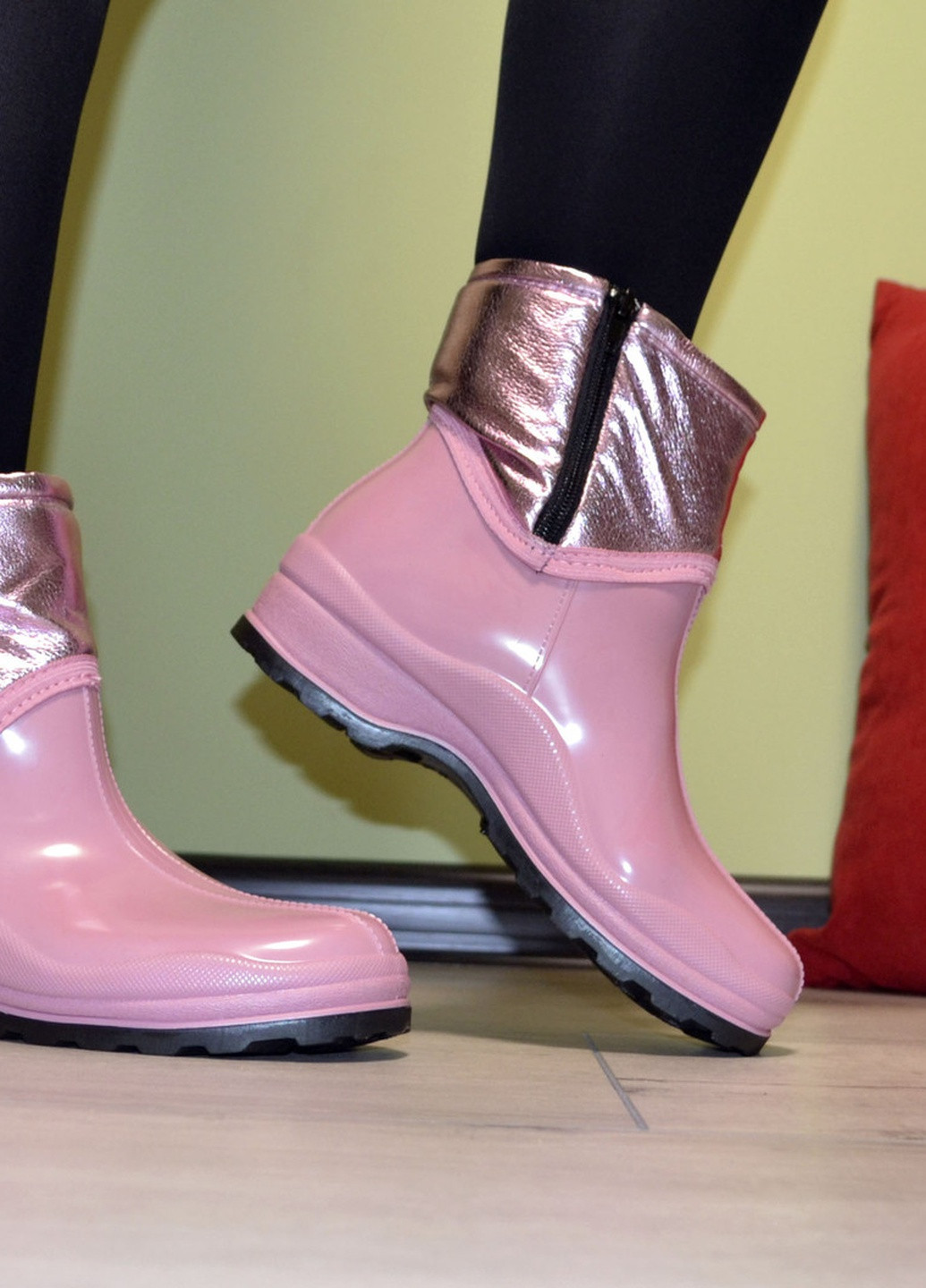 Розовые ботинки полусапожки резиновые непромокаемые утепленные флисом по всей длине розовые женские W-Shoes