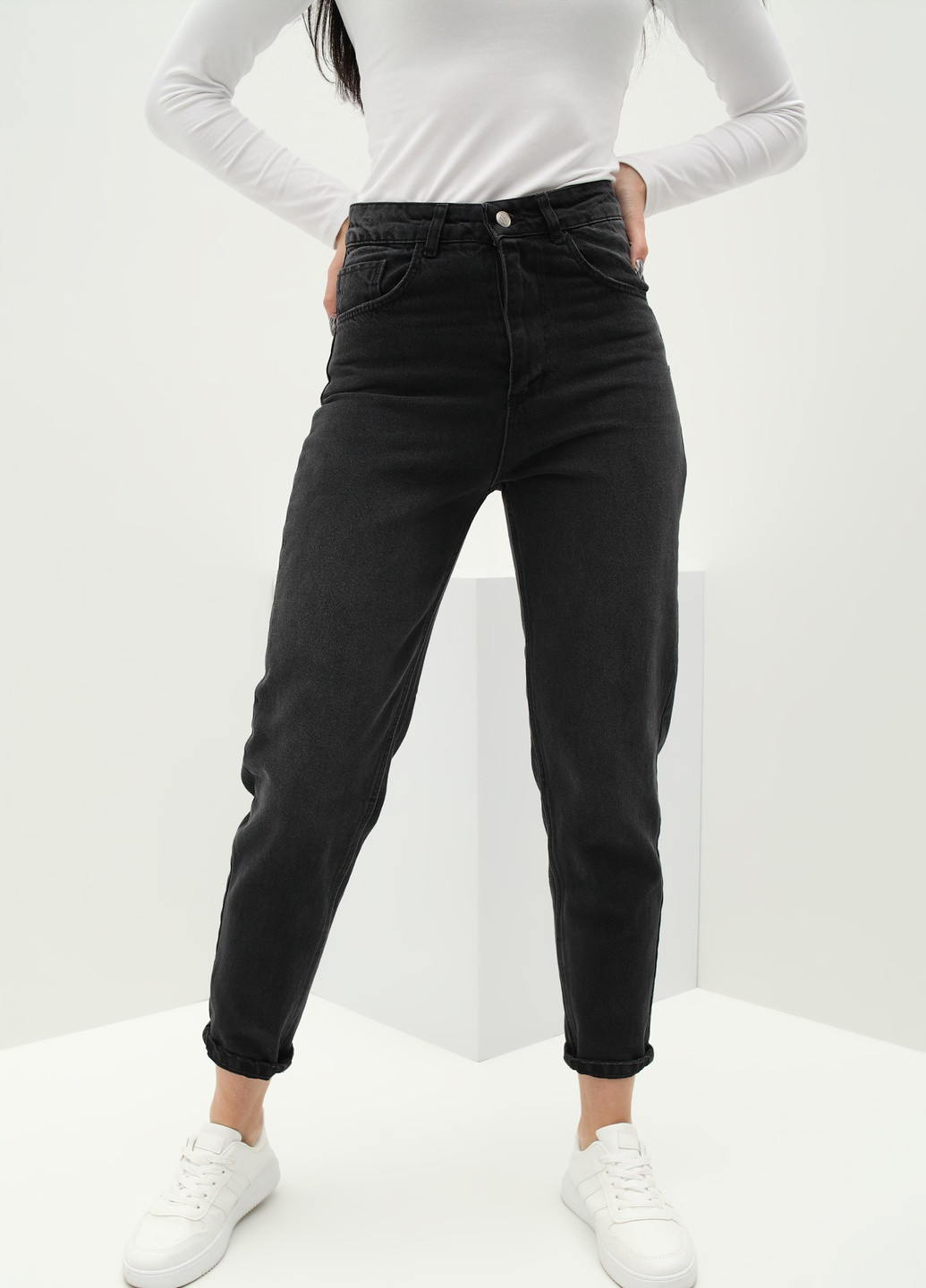 Черные демисезонные джинсы Kilroy