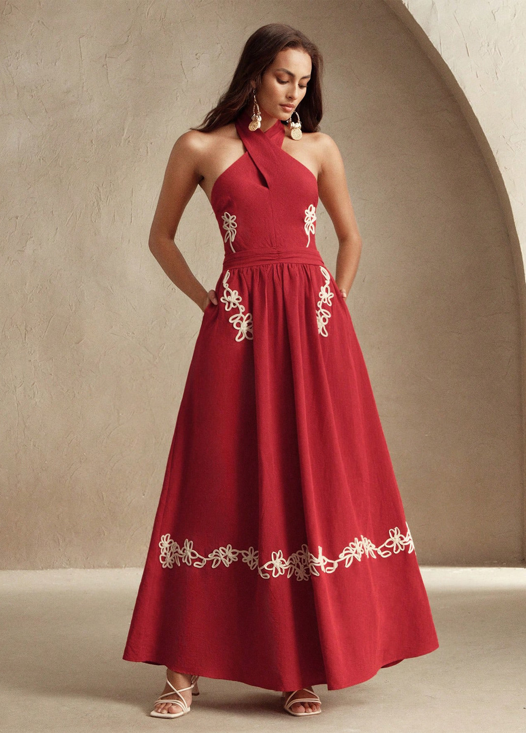 Красное вечернее платье клеш, с открытой спиной SHEIN с цветочным принтом