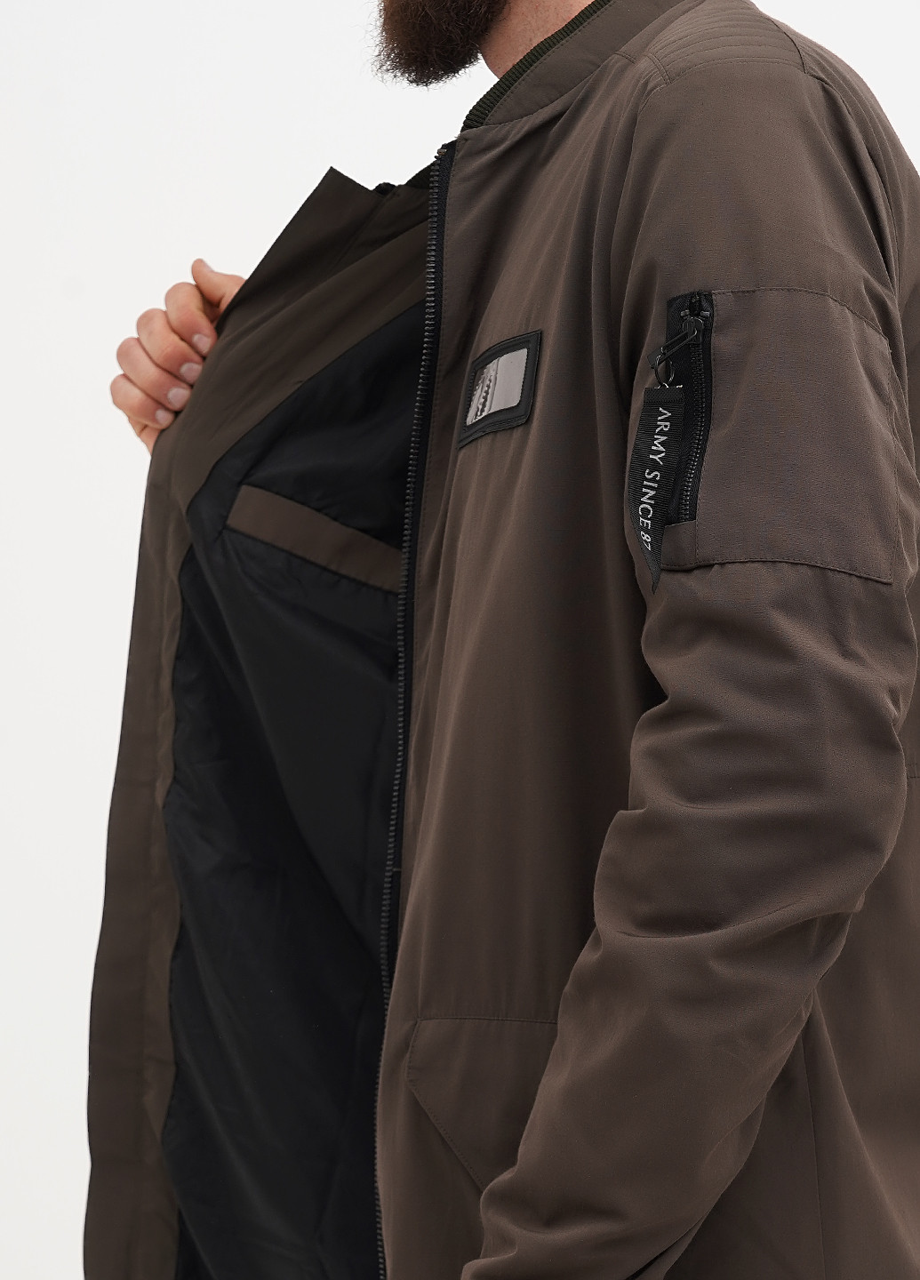 Оливкова (хакі) демісезонна куртка Collusion