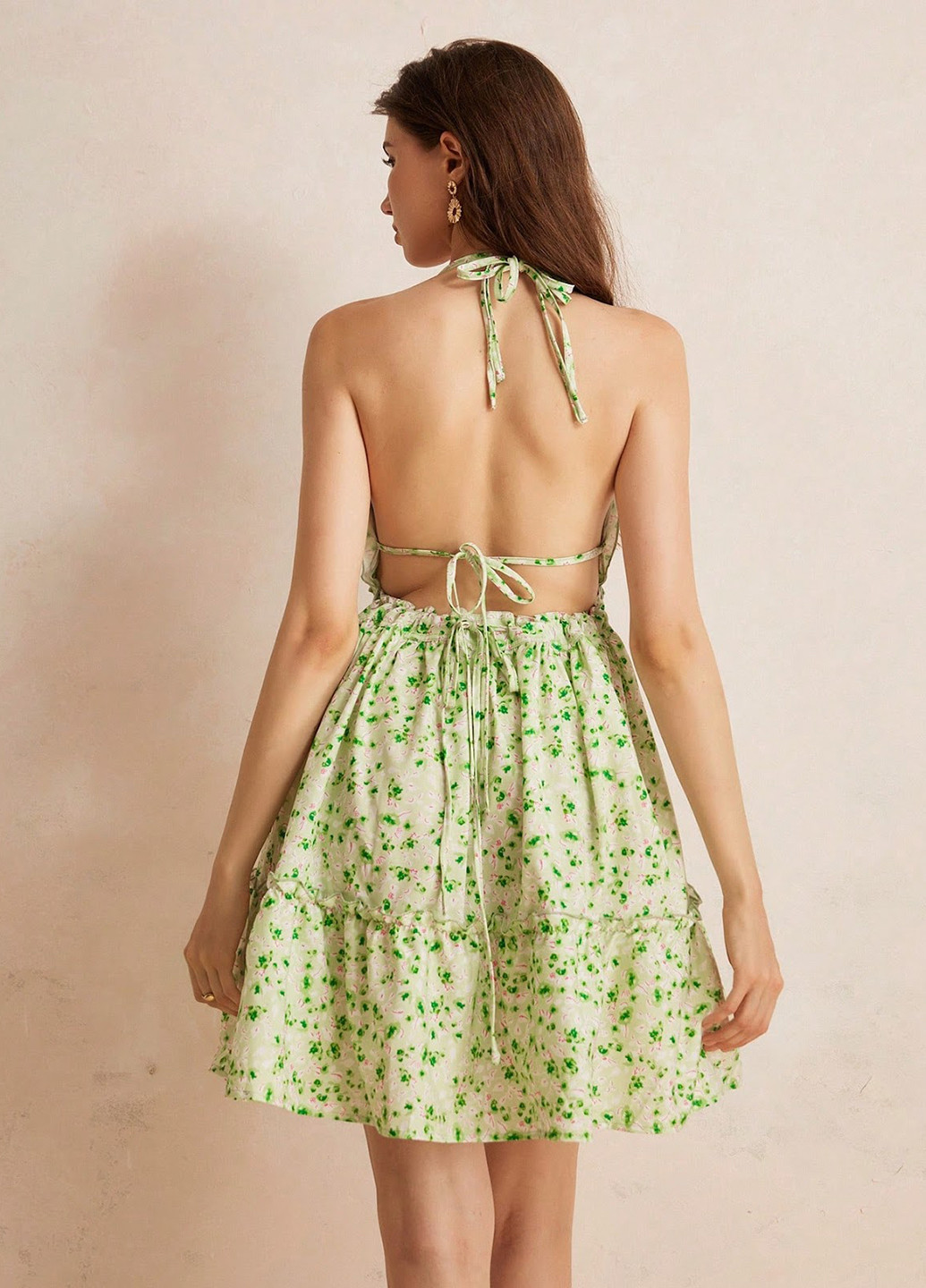 Светло-зеленое кэжуал платье с открытой спиной SHEIN с цветочным принтом