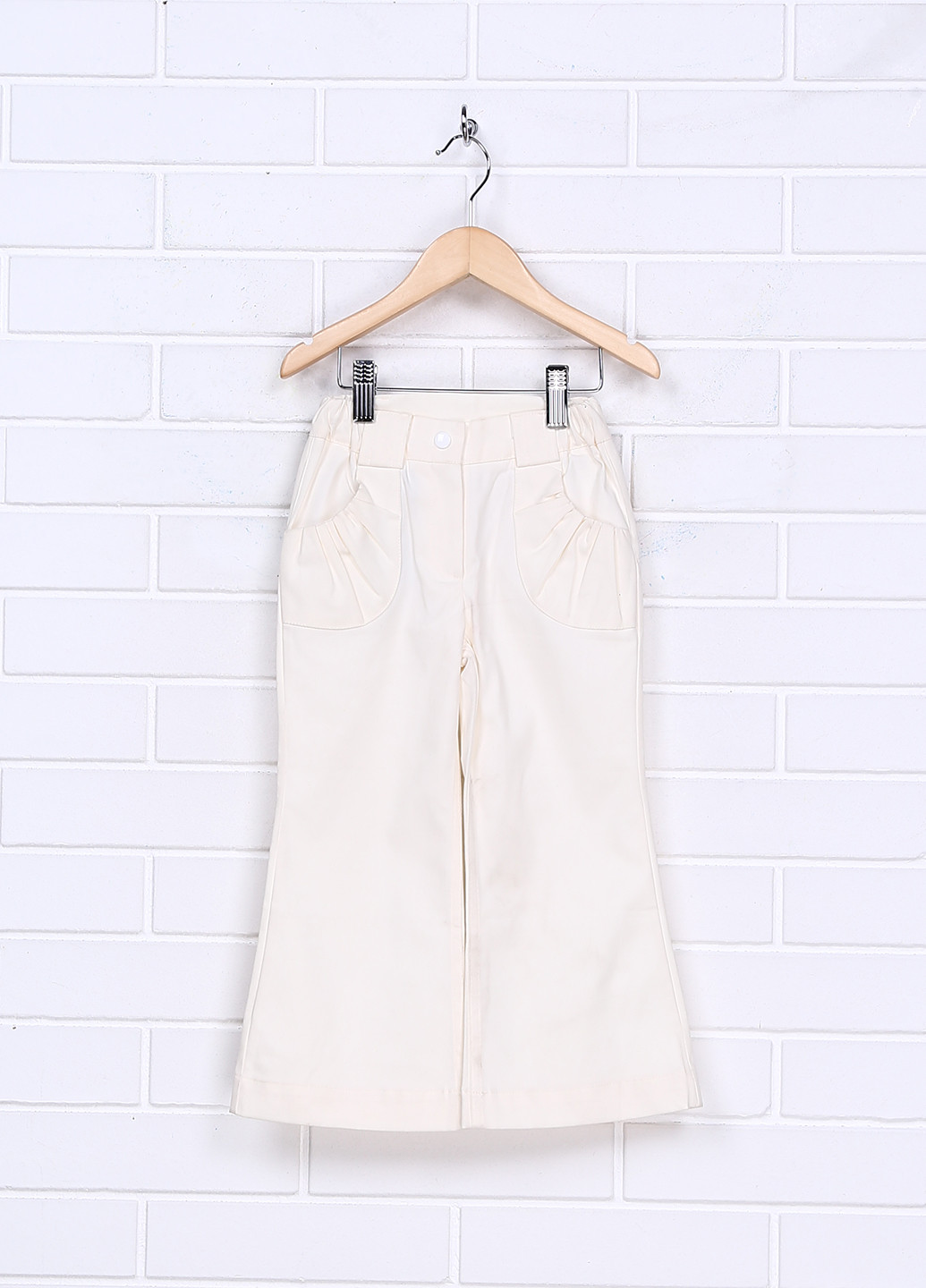 Белые кэжуал демисезонные со средней талией брюки Eccomi