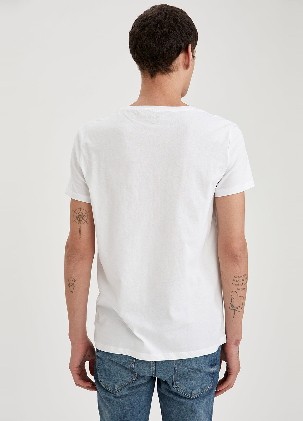Белая футболка DeFacto