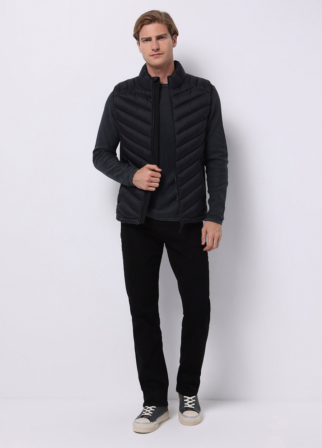 Жилет Colin's (345562026)