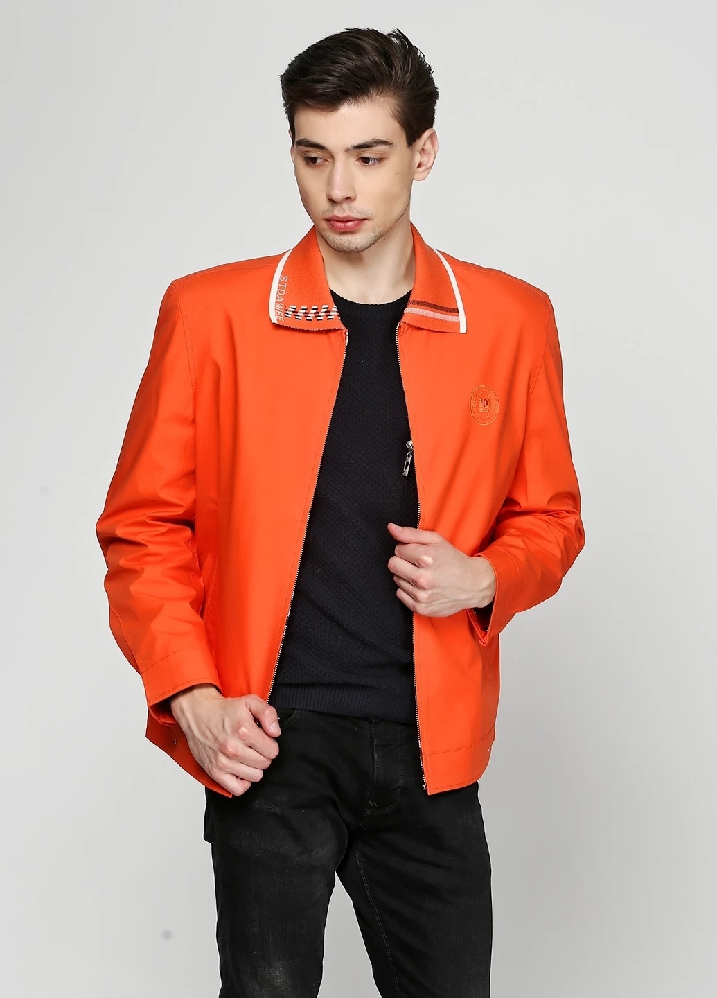 Оранжевая демисезонная куртка Makerihe