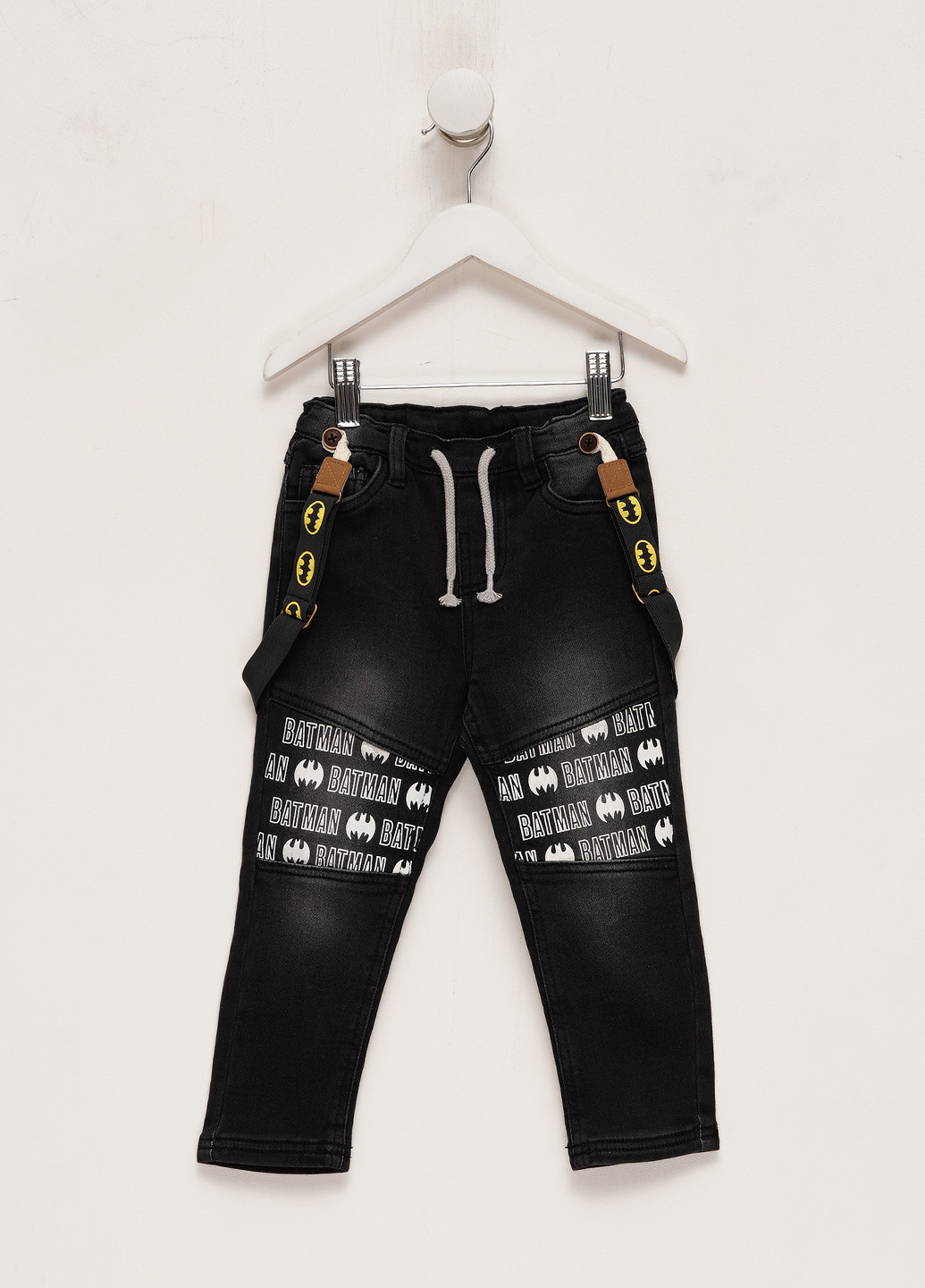 Черные демисезонные зауженные джинсы с подтяжками Cool Club