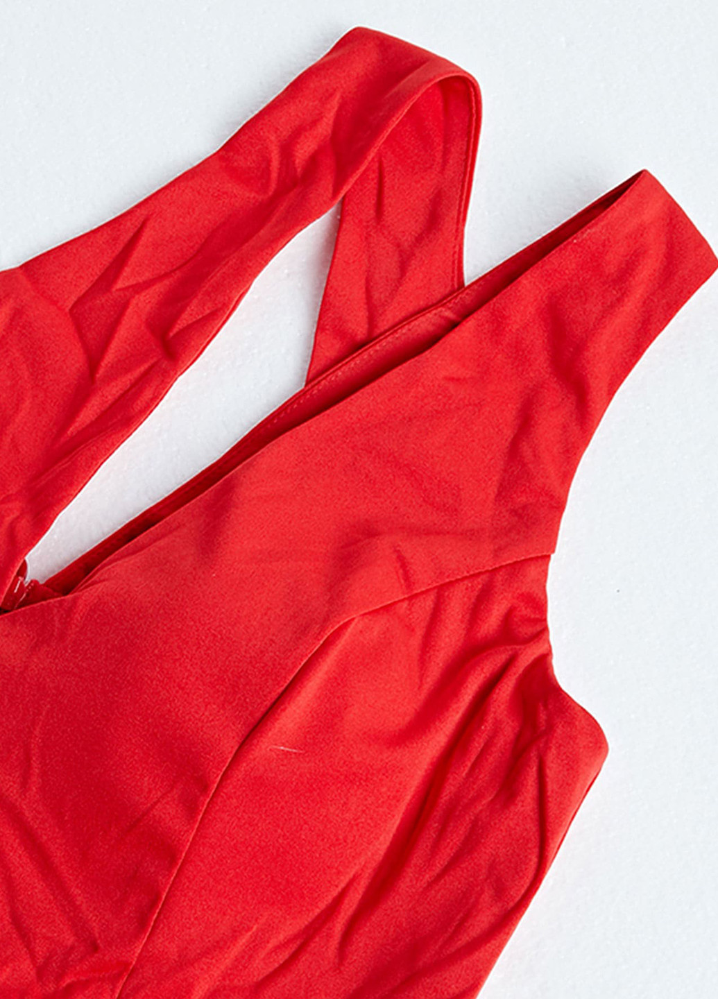 Красное праздничный, вечернее платье годе, со шлейфом, на одно плечо, а-силуэт, с открытой спиной SHEIN однотонное