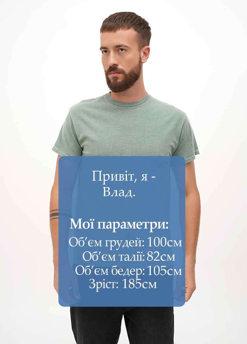 Светло-зеленая футболка Gildan