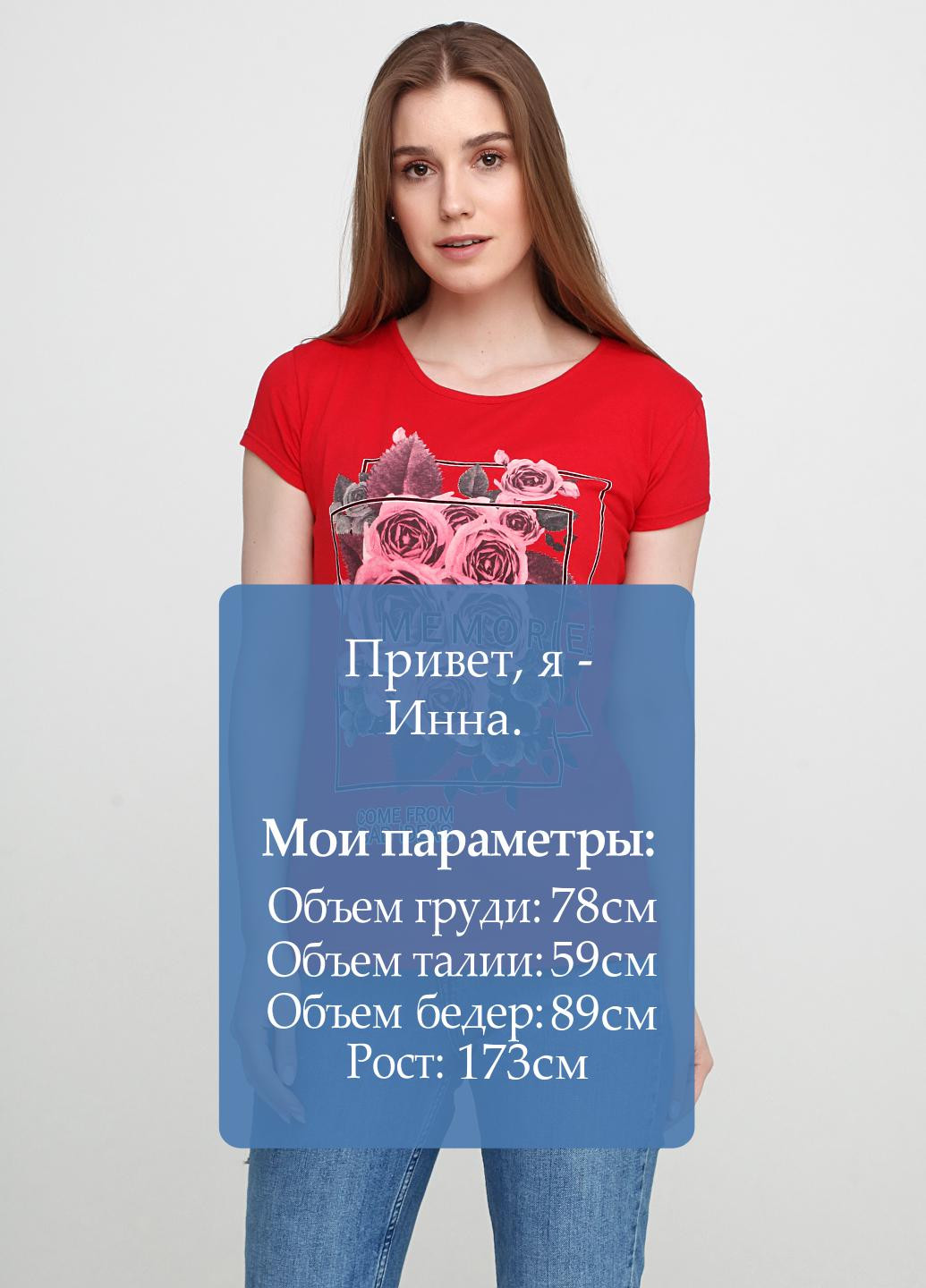 Красная летняя футболка OTTODIX