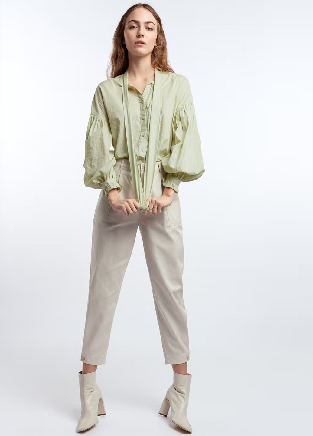 Оливковая летняя блуза Gina Tricot