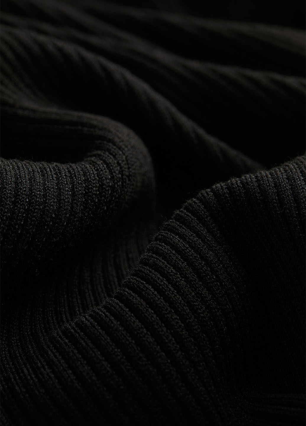 Чорна кежуал сукня силуетна H&M однотонна