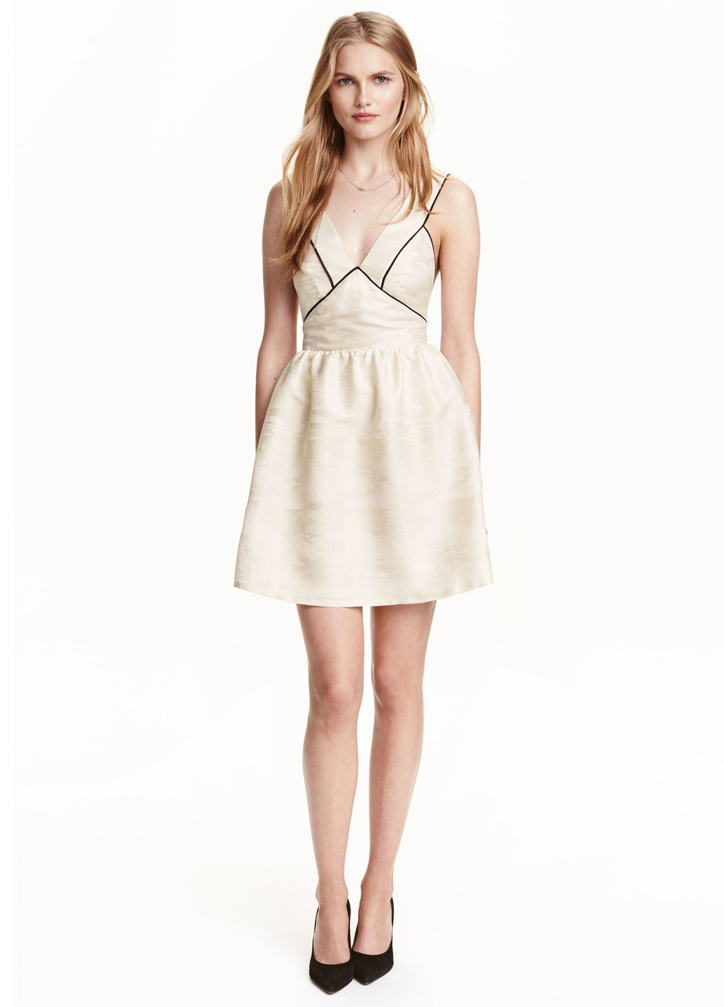 Молочное коктейльное платье с открытой спиной, клеш H&M однотонное