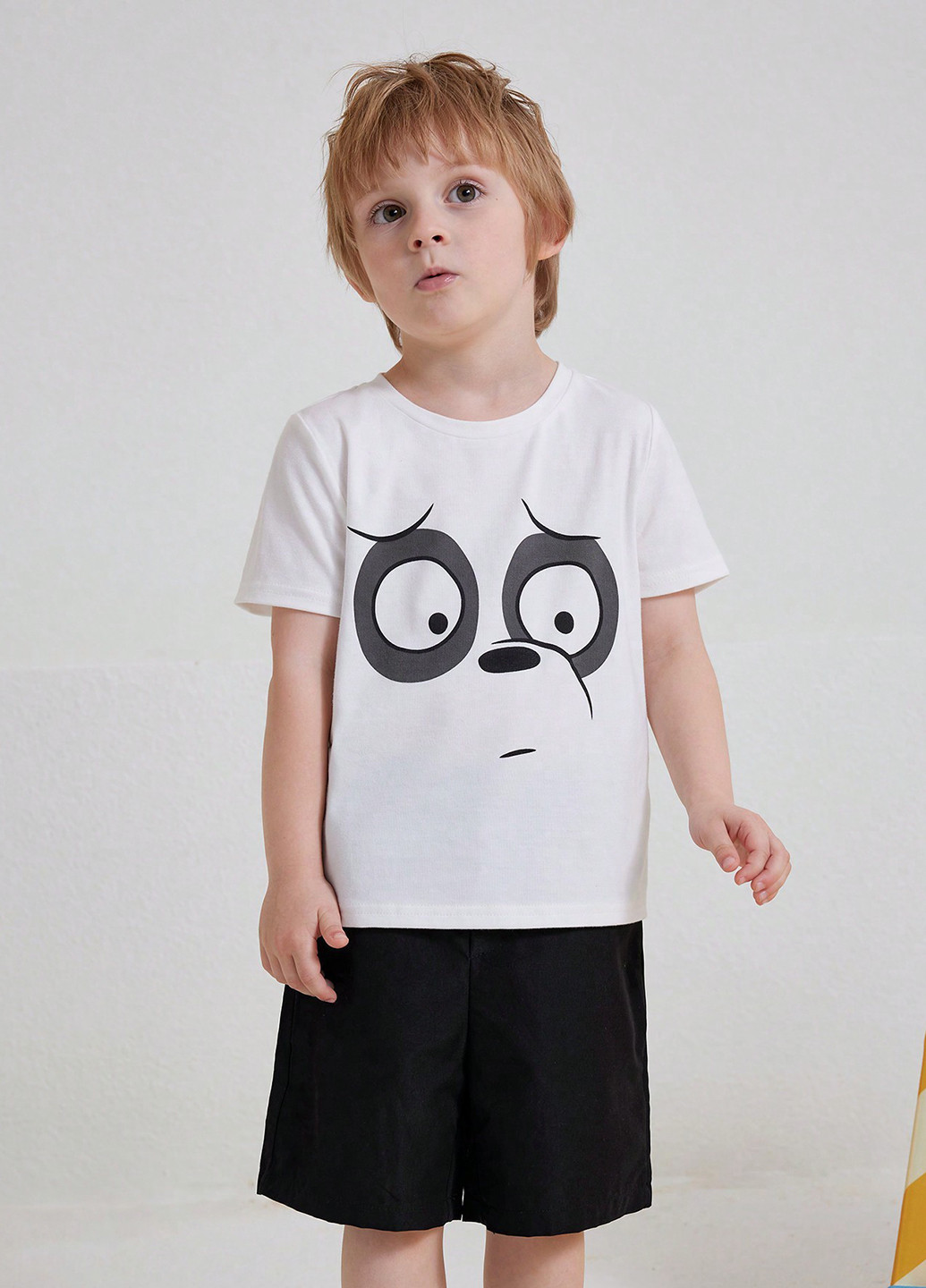 Белая летняя футболка SHEIN