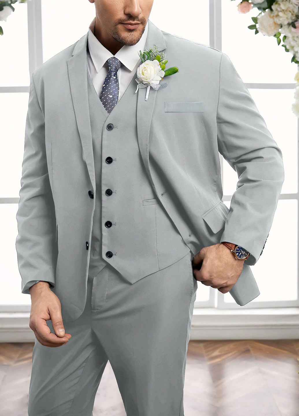 Светло-серый демисезонный костюм (пиджак, брюки, жилет) тройка SHEIN