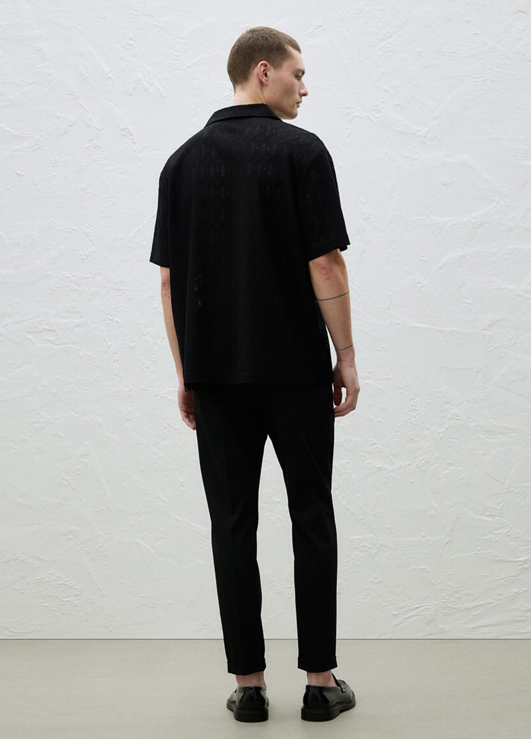 Черные классические, кэжуал демисезонные укороченные, классические, зауженные брюки H&M