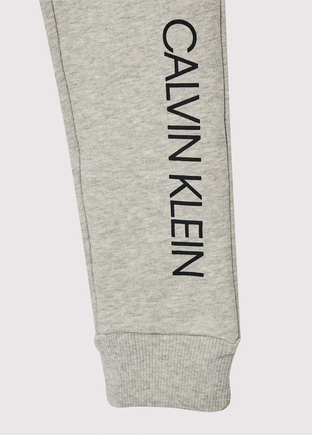 Серые спортивные демисезонные брюки джоггеры Calvin Klein