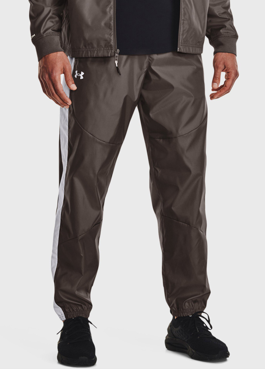 Темно-серые спортивные демисезонные зауженные брюки Under Armour