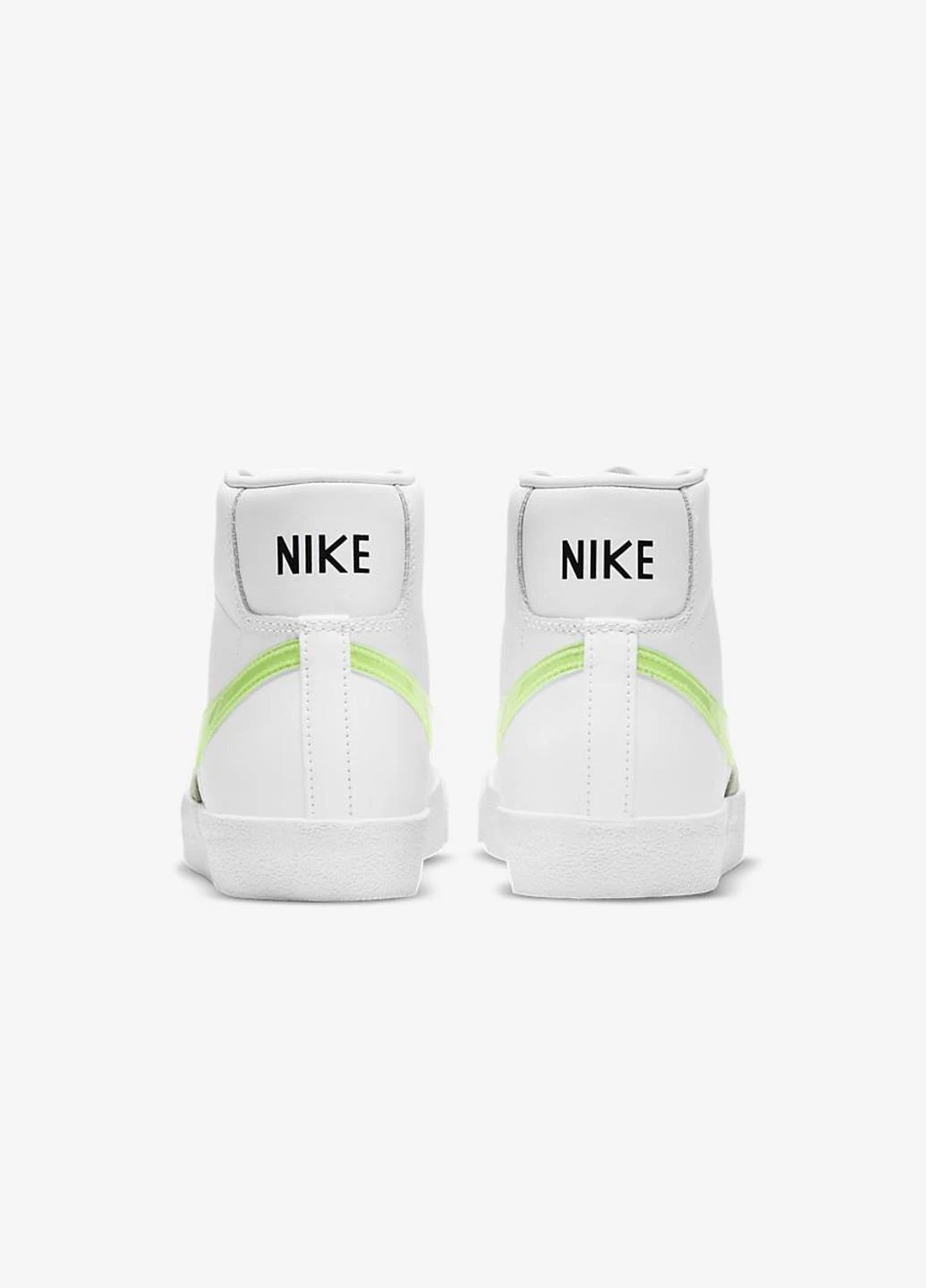 Білі всесезонні кросівки dj3050-100 Nike Blazer Mid '77 Essential