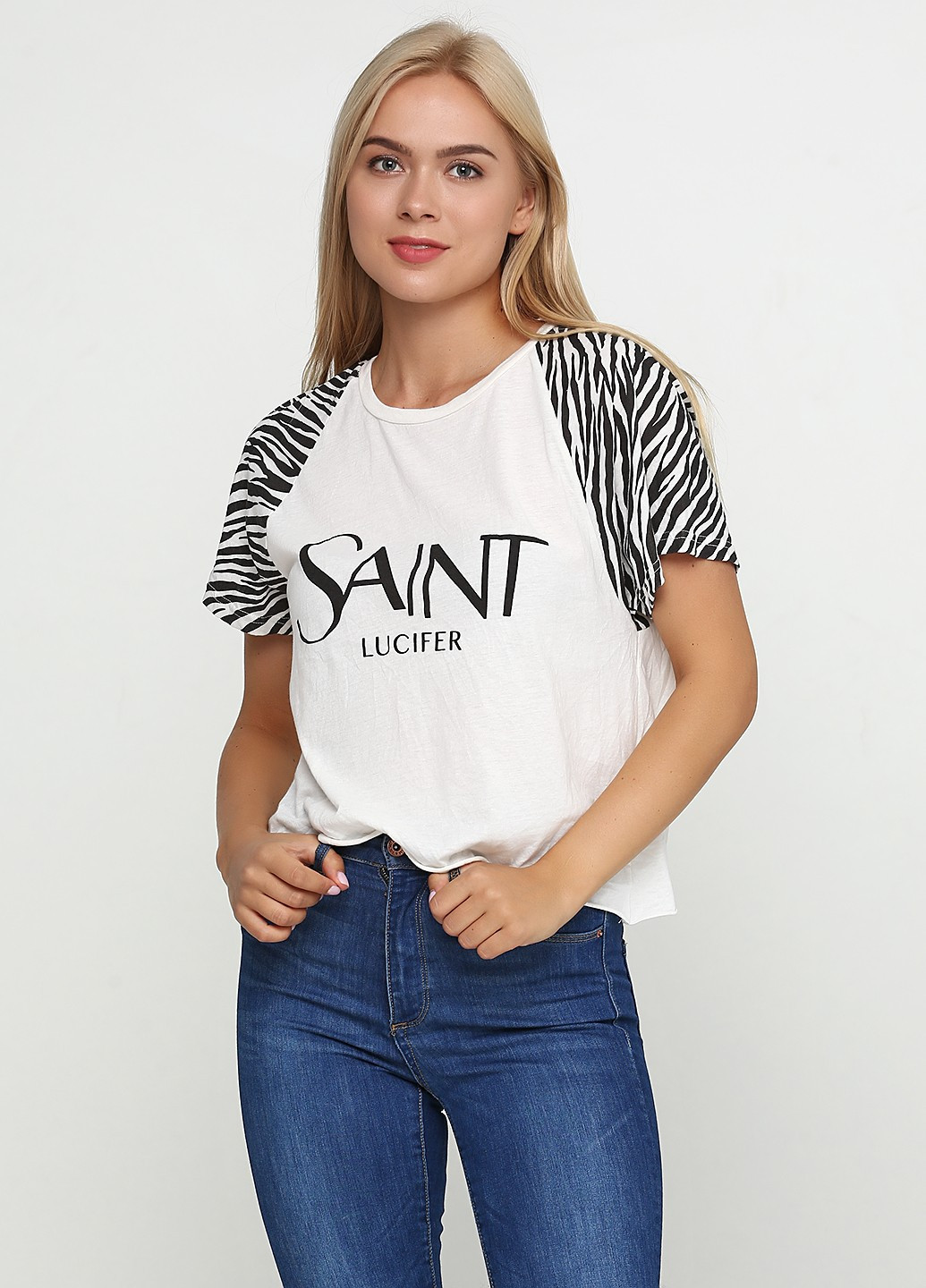 Молочная летняя футболка Saints & Mortals