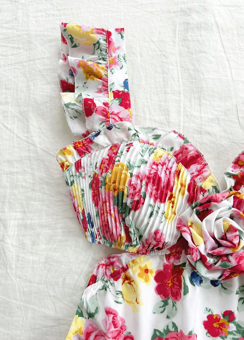 Комбинированное кэжуал платье клеш SHEIN с цветочным принтом