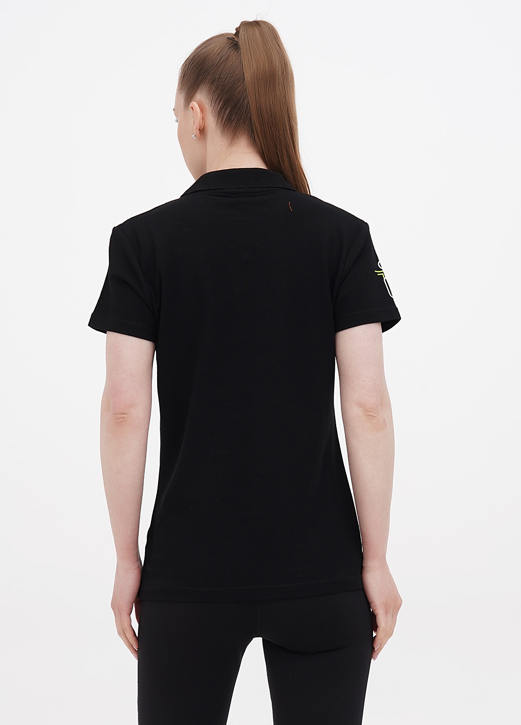 Черная женская футболка-поло Innogy с надписью