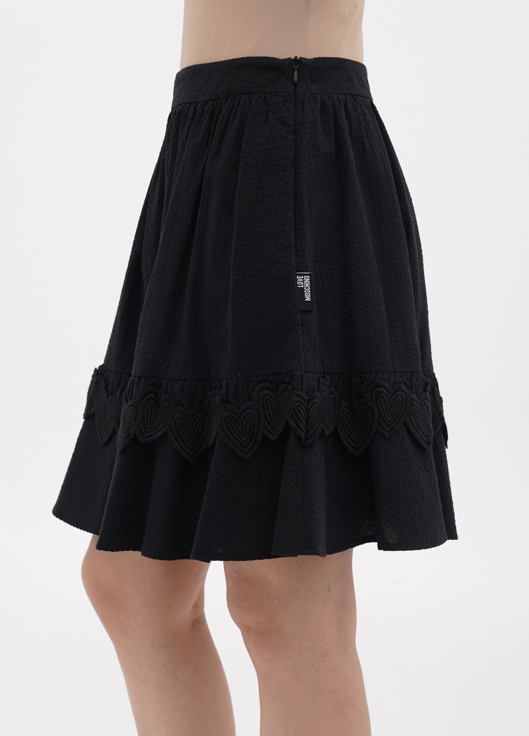 Черная кэжуал однотонная юбка Love Moschino клешированная