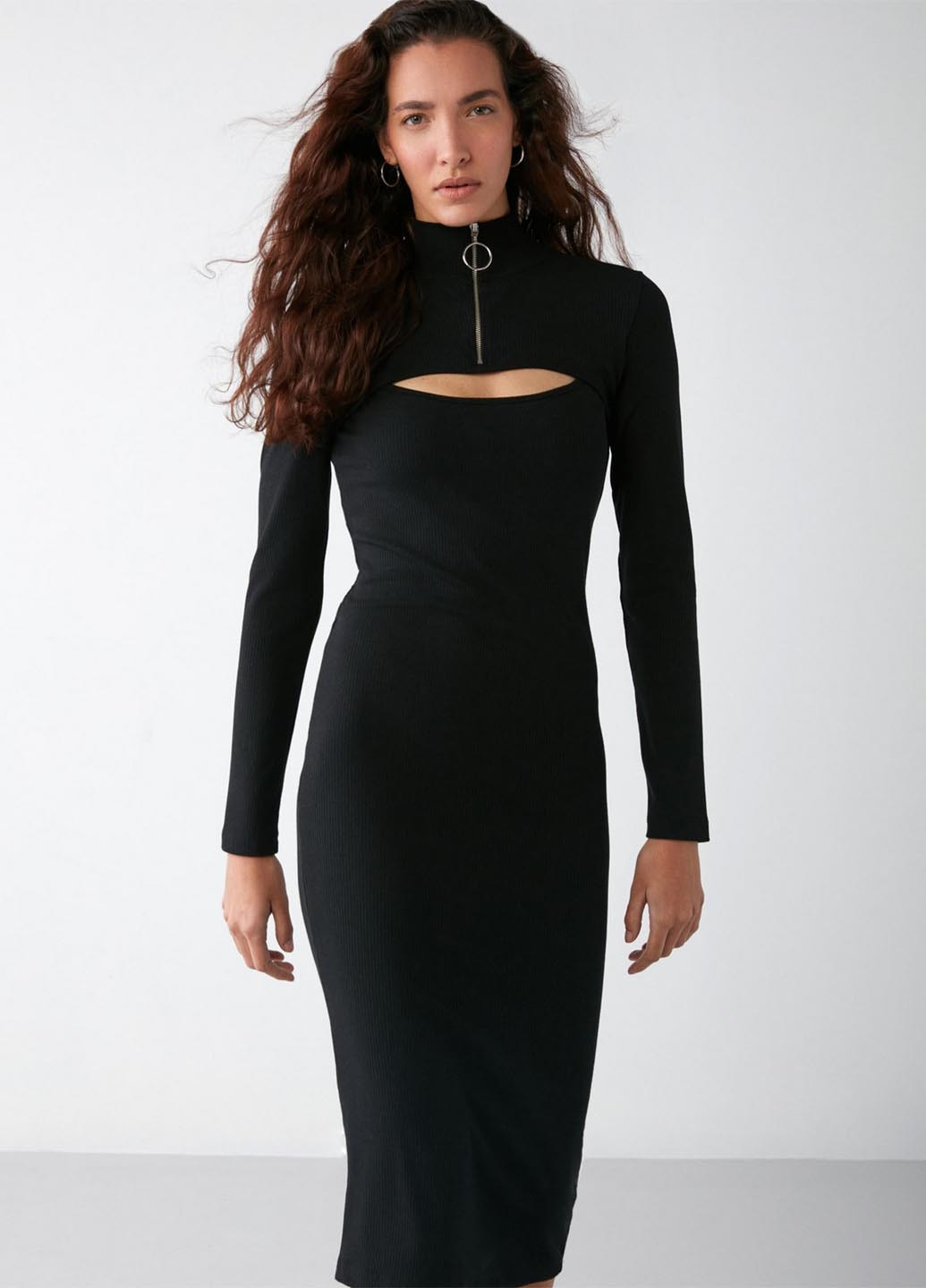 Чорна кежуал сукня силуетна Grimelange однотонна