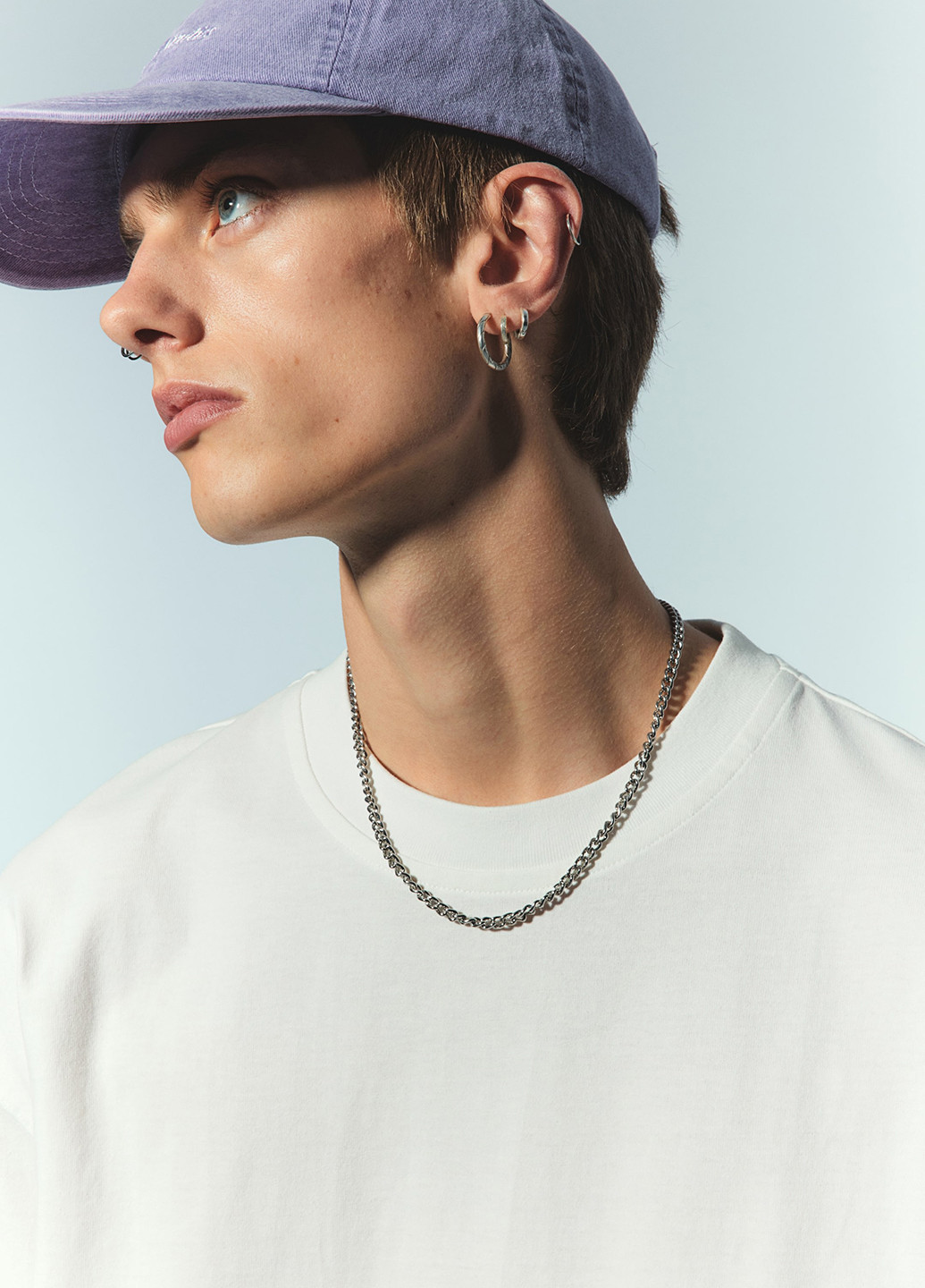 Молочная футболка H&M