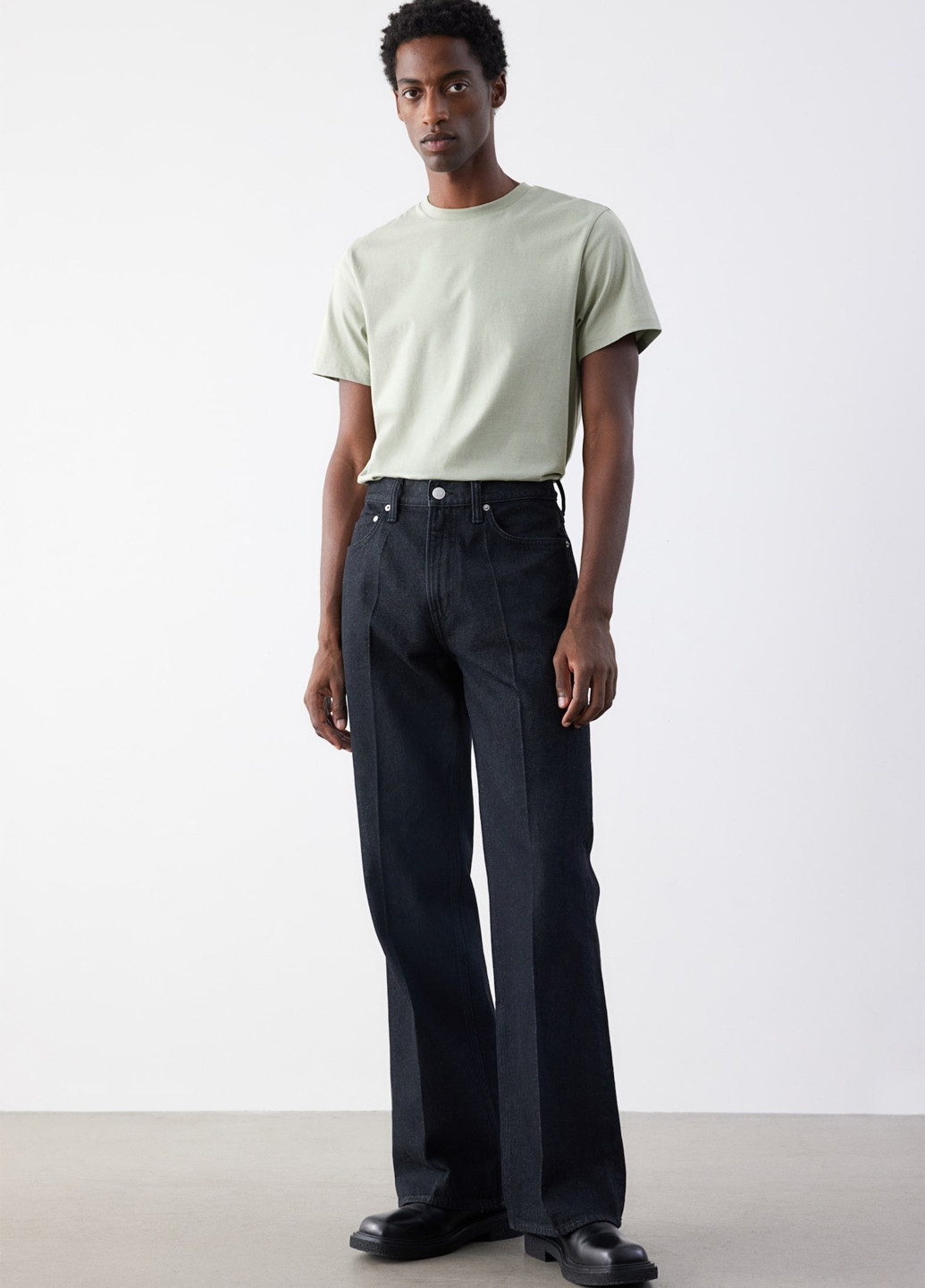 Серо-зеленая футболка H&M