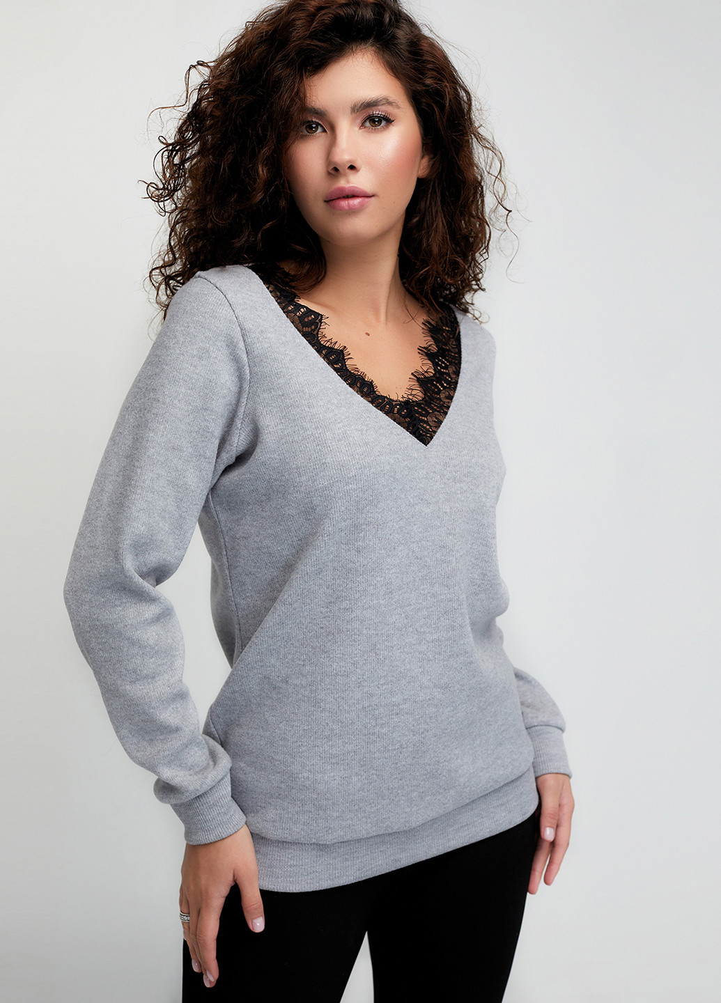 Серый демисезонный пуловер пуловер Miledi