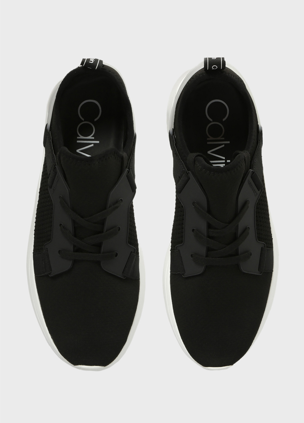 Черные всесезонные кроссовки Calvin Klein